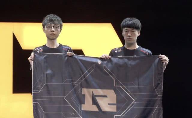 入同一套框 入同一套框