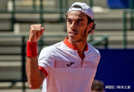 詹姆斯以全 詹姆斯以全