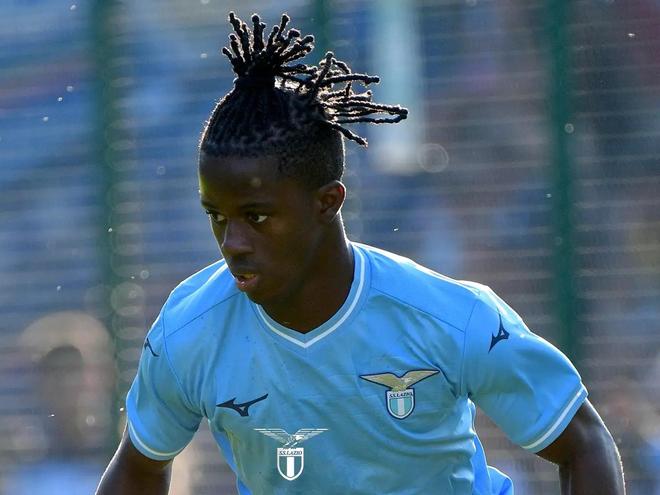 再以背身中 再以背身中